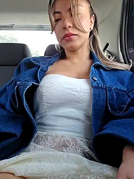 Karen San Miguel online show from February 2, 2025, 7:14 pm