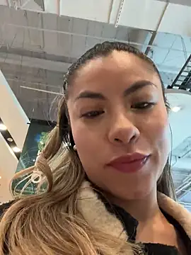 Karen San Miguel online show from February 10, 2025, 7:28 pm