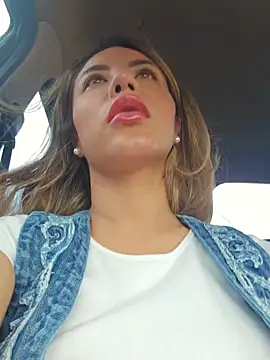 Karen San Miguel online show from September 11, 2025, 6:52 pm