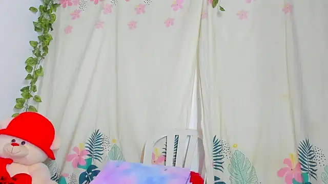 Snapshot of Dear_anne chatting on October 22, 2025, 9:36 pm Dear anne online show from October 22, 2025, 9:36 pm