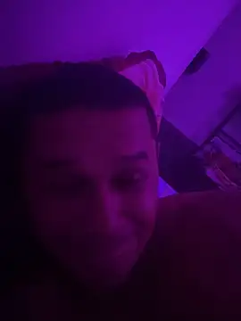 Snapshot of lolofr chatting on May 29, 2026, 8:40 pm lolofr online show from May 29, 2026, 8:40 pm