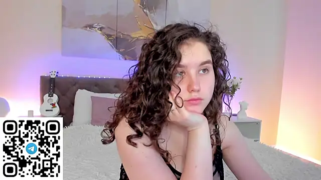 Ariella Sol online show from December 27, 2024, 7:18 am