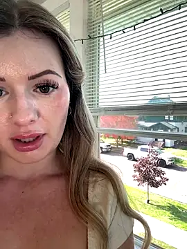 LoveShae  online show from October 3, 2025, 5:54 pm