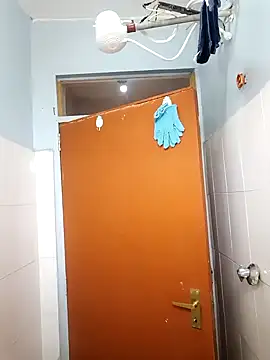 pretty-eyes23 online show from February 2, 2025, 12:02 pm