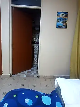 pretty-eyes23 online show from March 6, 2025, 12:00 am