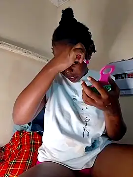 pretty-eyes23 online show from September 29, 2025, 9:36 am