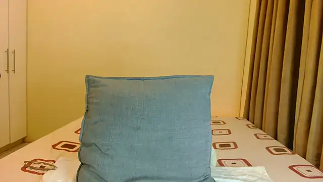 ALEXABOUJEE95 online show from March 12, 2025, 2:52 am