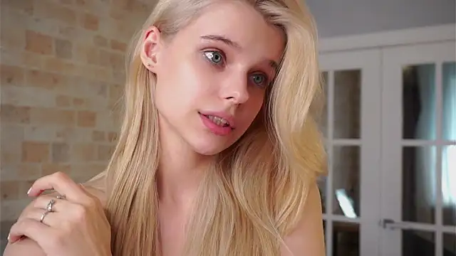 RexanneHatt online show from March 20, 2025, 7:14 am