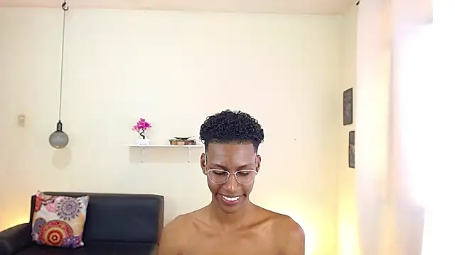 maiki18  online show from February 24, 2025, 4:58 pm