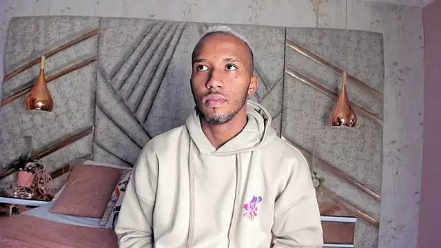 JamesParck online show from February 12, 2025, 12:12 pm