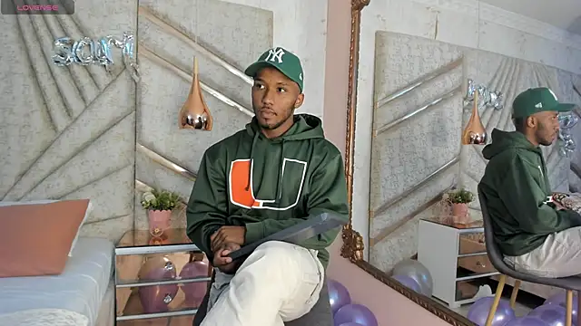 JamesParck online show from February 19, 2025, 12:11 pm