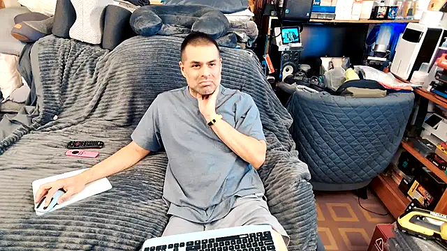 ClampMaster online show from October 10, 2025, 3:27 am