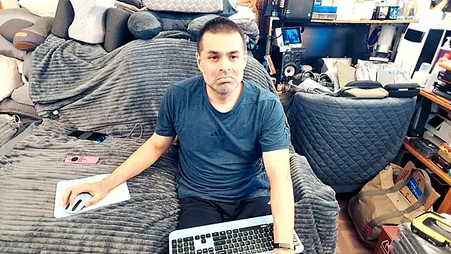 ClampMaster online show from October 18, 2025, 1:52 am