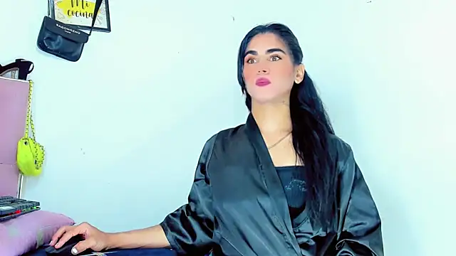 hannabigdirty online show from December 14, 2024, 3:51 am