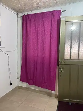 Ari Baker online show from October 25, 2025, 5:19 pm