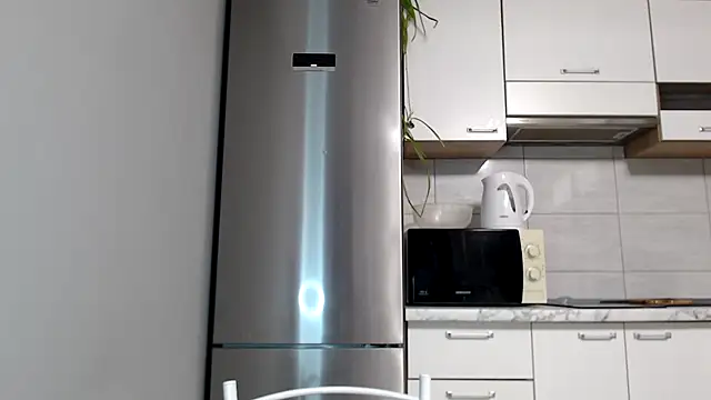 SierraSky  online show from November 11, 2025, 6:08 pm