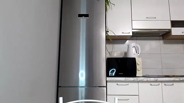 SierraSky  online show from November 14, 2025, 6:06 pm