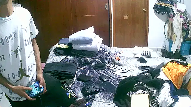 jperezofficial1 online show from October 8, 2025, 5:05 am