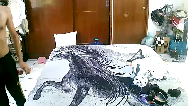 jperezofficial1 online show from October 9, 2025, 7:34 pm