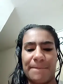 Leslly  online show from January 3, 2025, 12:30 pm