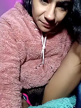 Leslly  online show from March 31, 2026, 6:03 am