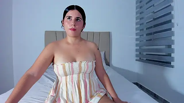 Natasha-28 online show from April 17, 2026, 2:03 am