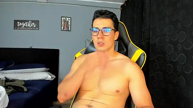 owengray2n online show from September 25, 2025, 2:04 am