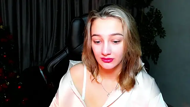 Snapshot of Sinty_Noria chatting on January 3, 2025, 1:05 am Sinty Noria online show from January 3, 2025, 1:05 am