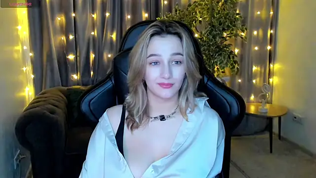 Snapshot of Sinty_Noria chatting on February 28, 2025, 4:10 am Sinty Noria online show from February 28, 2025, 4:10 am