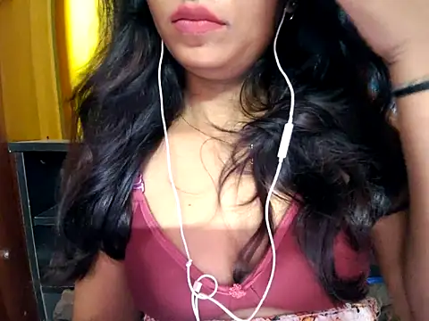 cutesoma2 online show from June 10, 2026, 5:12 pm