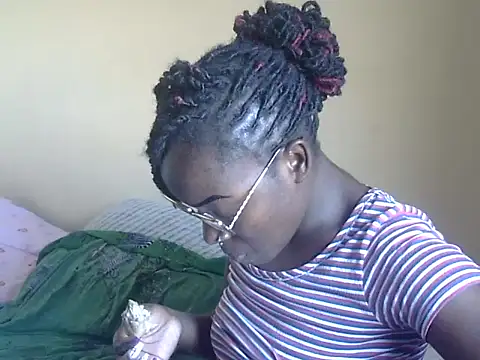 Sexy racy rebel  online show from March 6, 2025, 3:13 pm