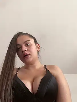 Snapshot of ayshalove chatting on February 24, 2025, 1:42 pm ayshalove online show from February 24, 2025, 1:42 pm