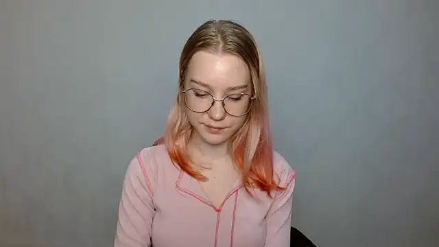 cindi hot online show from December 22, 2024, 1:00 pm