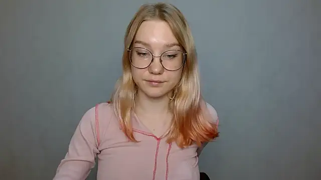 cindi hot online show from January 12, 2025, 12:44 pm