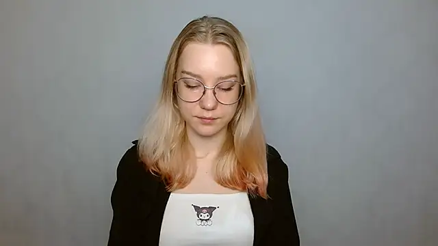 cindi hot online show from January 21, 2025, 10:19 am