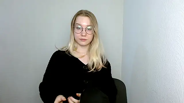 cindi hot online show from March 18, 2025, 11:41 am