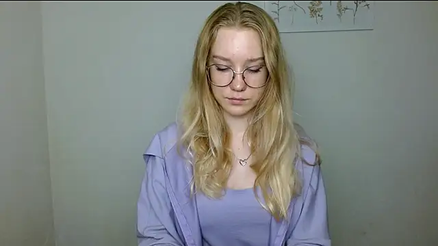 cindi hot online show from October 10, 2025, 12:59 pm