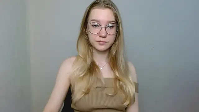 cindi hot online show from January 7, 2026, 10:18 am