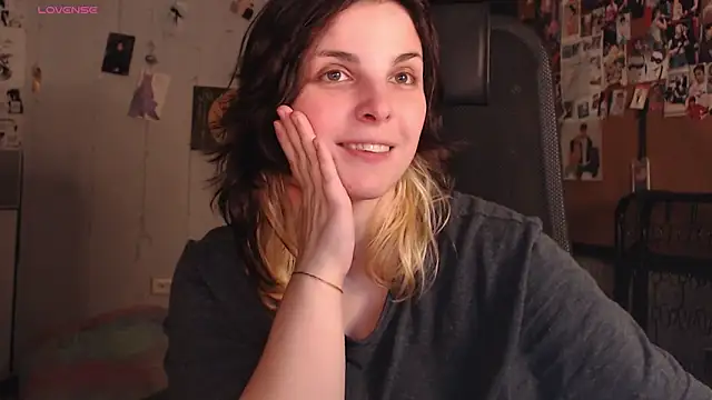 Snapshot of Saya_sweet chatting on May 24, 2026, 10:37 pm Saya sweet online show from May 24, 2026, 10:37 pm