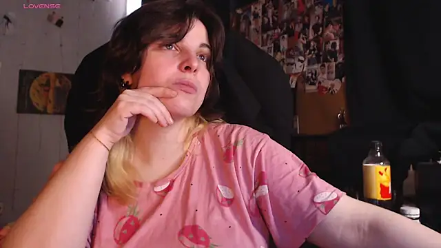 Snapshot of Saya_sweet chatting on June 30, 2026, 8:04 am Saya sweet online show from June 30, 2026, 8:04 am