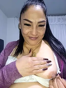 Gina Myers online show from November 18, 2025, 2:17 am