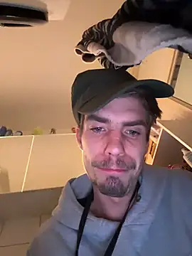 KidoXVII online show from November 29, 2025, 11:30 pm