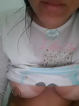 AmandaS2k online show from November 12, 2025, 6:19 pm