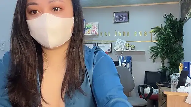 Snapshot of Bamboo_Swetie chatting on December 18, 2024, 3:47 am Bamboo Swetie online show from December 18, 2024, 3:47 am