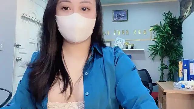 Snapshot of Bamboo_Swetie chatting on December 30, 2024, 2:51 pm Bamboo Swetie online show from December 30, 2024, 2:51 pm