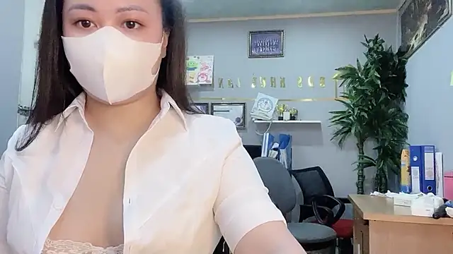 Snapshot of Bamboo_Swetie chatting on January 23, 2025, 6:17 am Bamboo Swetie online show from January 23, 2025, 6:17 am