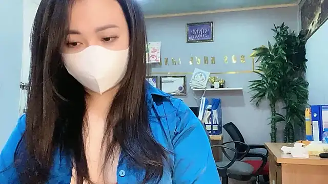 Snapshot of Bamboo_Swetie chatting on February 8, 2025, 3:53 pm Bamboo Swetie online show from February 8, 2025, 3:53 pm