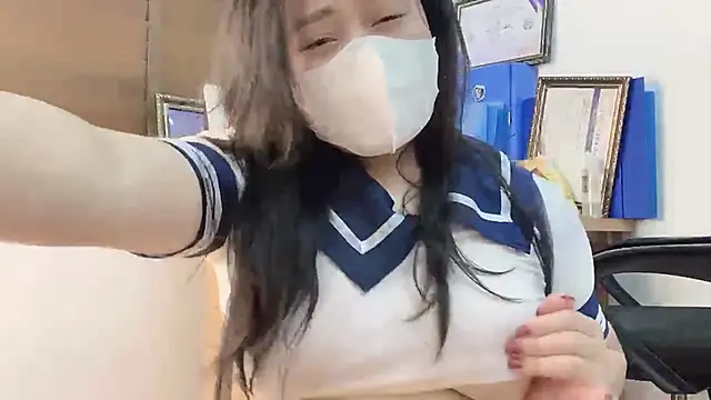 Snapshot of Bamboo_Swetie chatting on February 23, 2025, 6:01 pm Bamboo Swetie online show from February 23, 2025, 6:01 pm