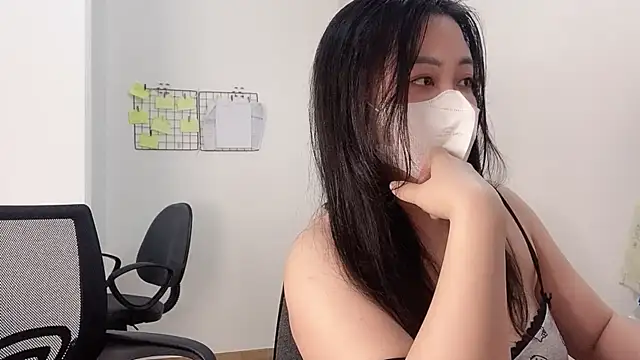 Snapshot of Bamboo_Swetie chatting on March 9, 2025, 2:32 pm Bamboo Swetie online show from March 9, 2025, 2:32 pm