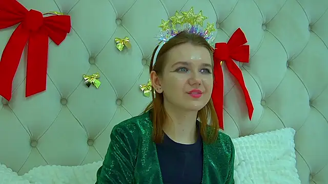 Snapshot of LessySmith chatting on December 28, 2024, 12:56 pm LessySmith online show from December 28, 2024, 12:56 pm